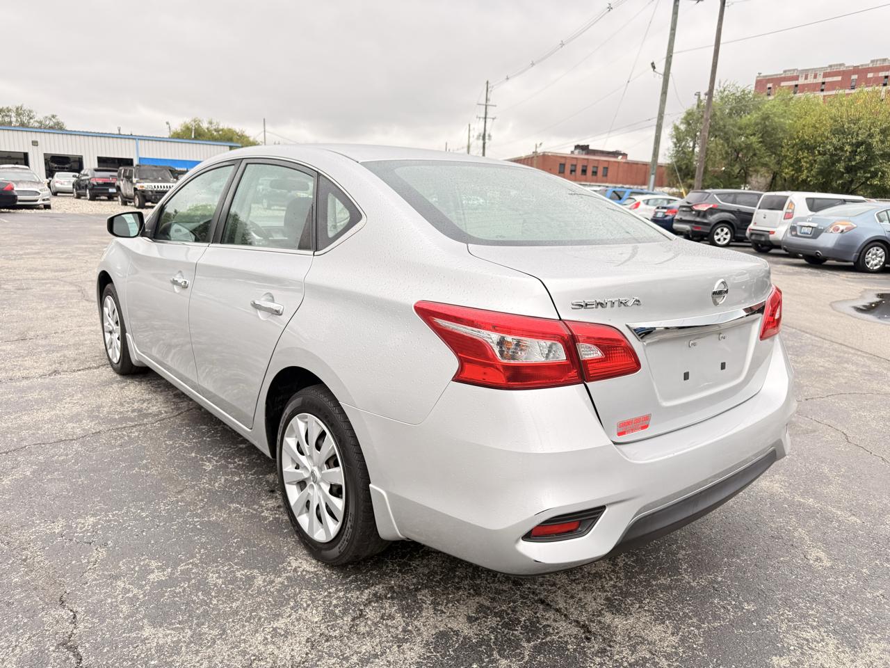 Nissan Sentra S CVT 2017