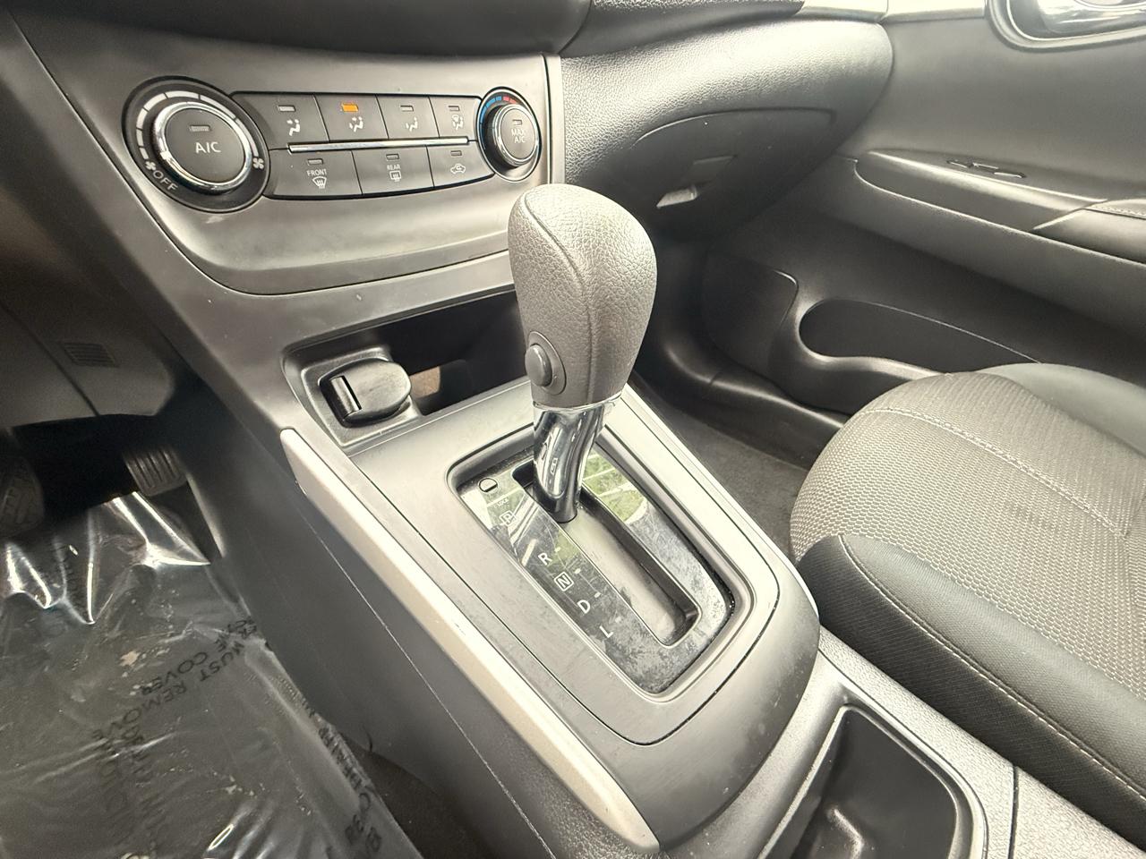 Nissan Sentra S CVT 2017