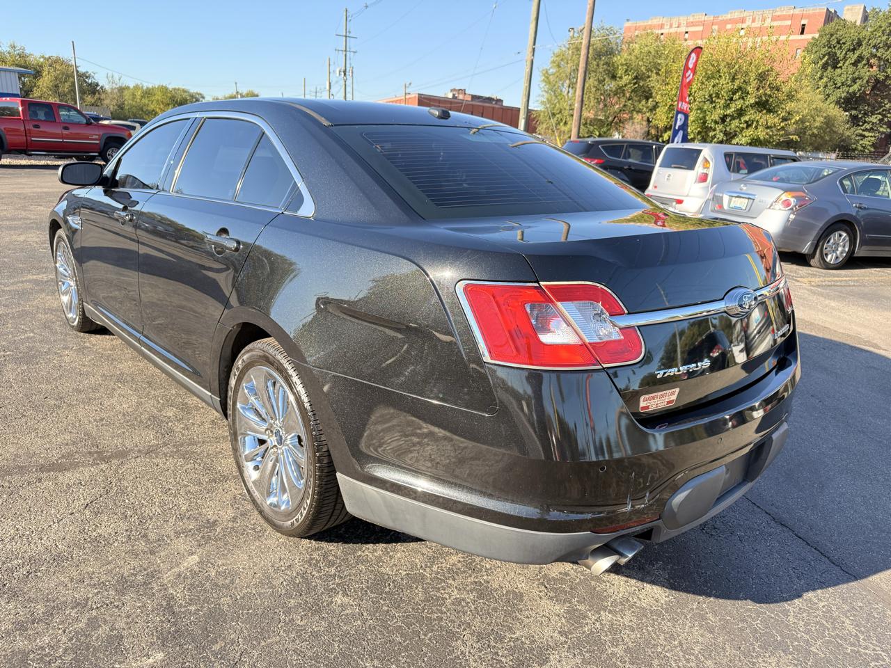 Ford Taurus 4dr Sdn Limited FWD 2011