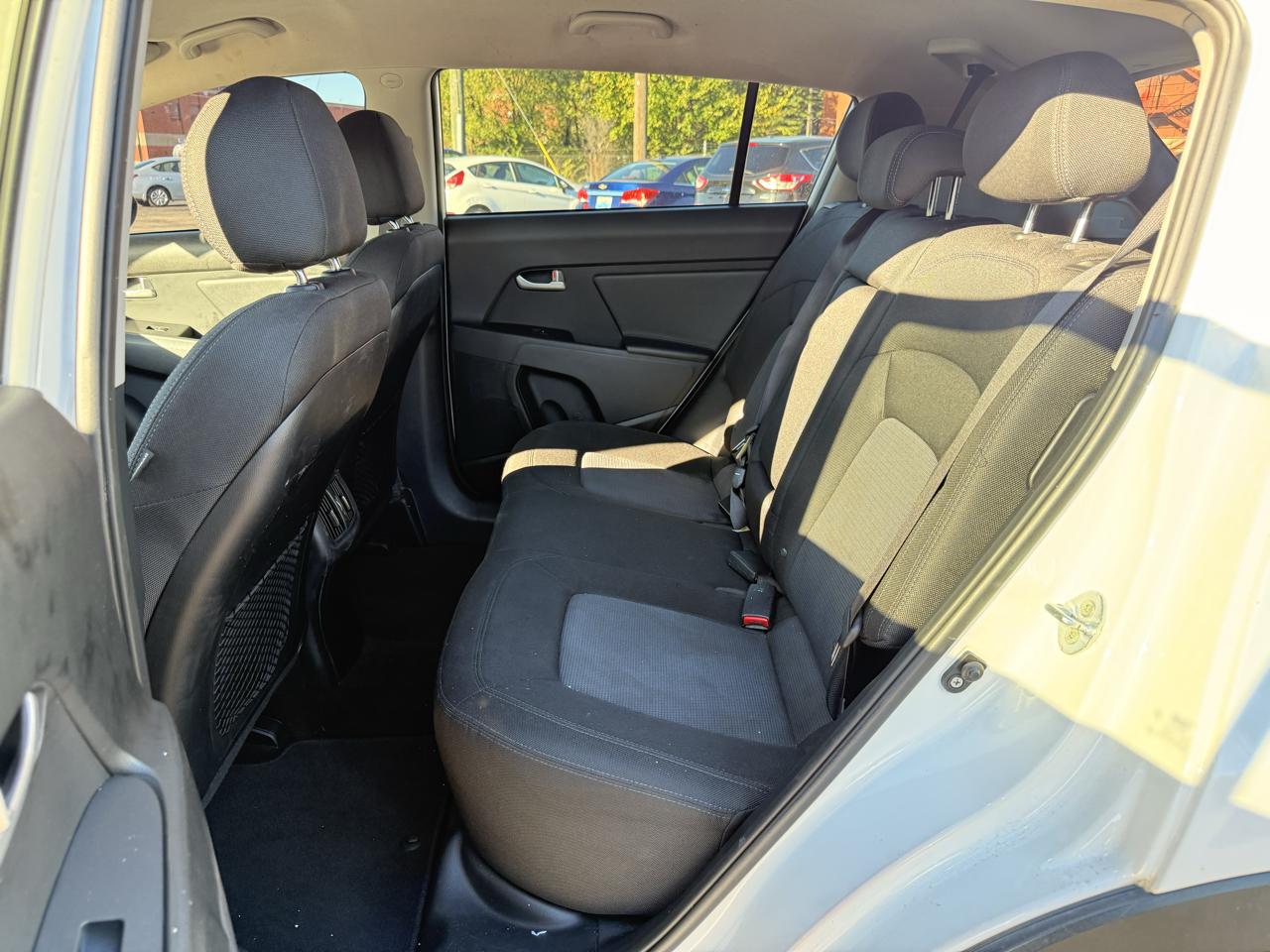 Kia Sportage AWD 4dr LX 2015