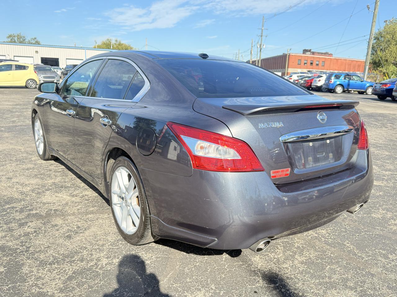 Nissan Maxima 4dr Sdn V6 CVT 3.5 SV w/Premium Pkg 2011