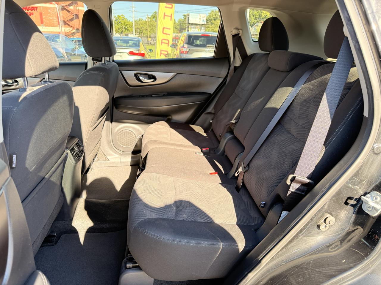 Nissan Rogue AWD 4dr SV 2016