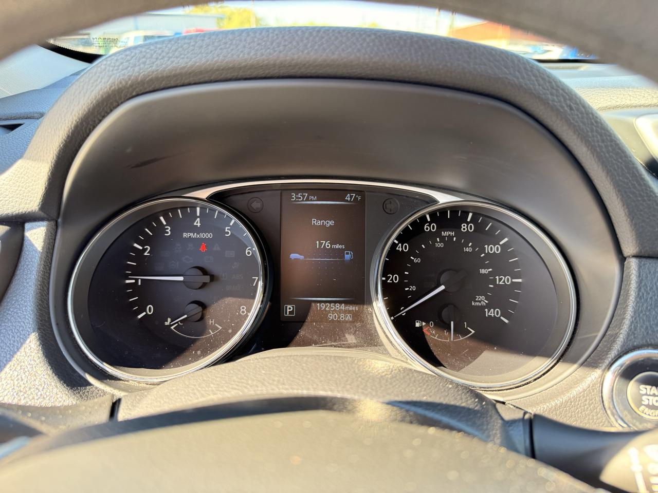 Nissan Rogue AWD 4dr SV 2016