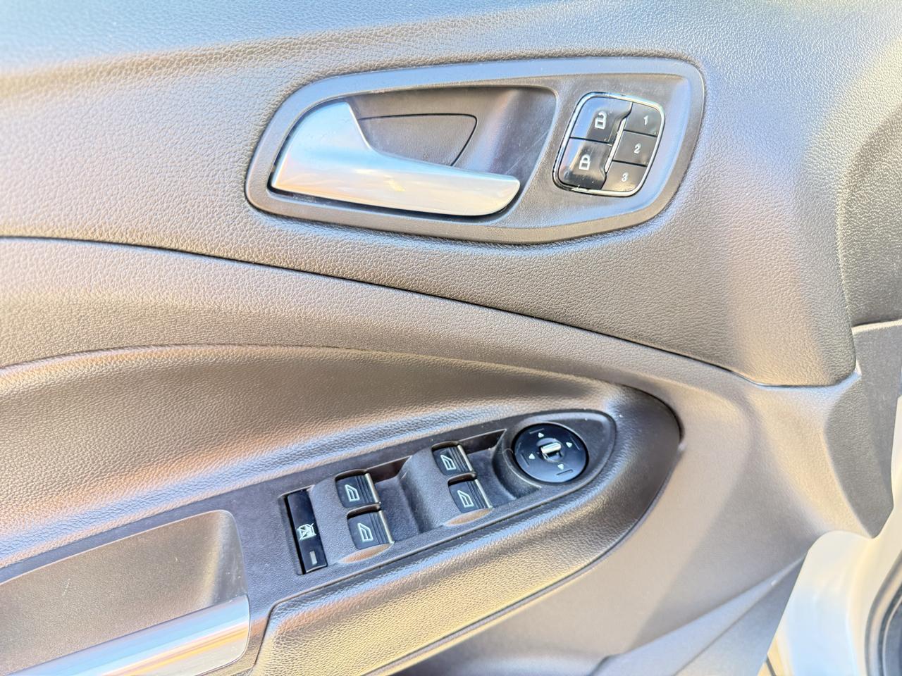 Ford Escape FWD 4dr SEL 2013