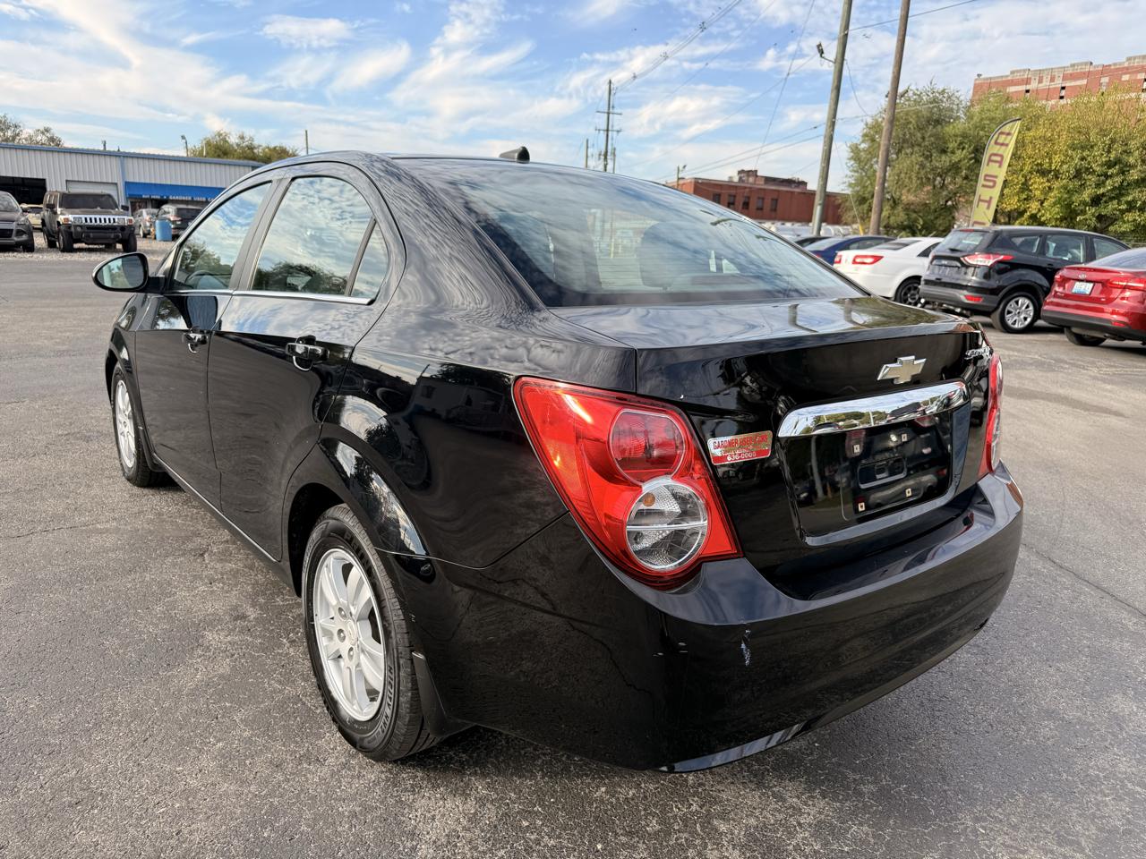 Chevrolet Sonic 4dr Sdn LT 2LT 2012