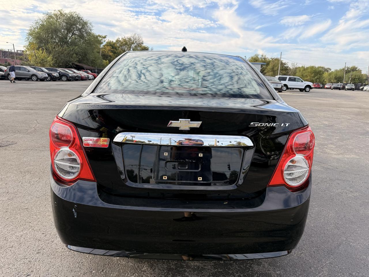 Chevrolet Sonic 4dr Sdn LT 2LT 2012