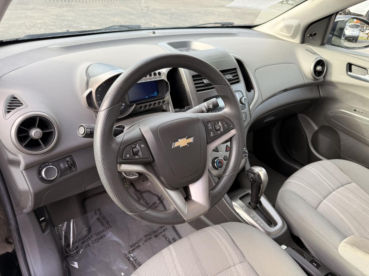 Chevrolet Sonic 4dr Sdn LT 2LT 2012