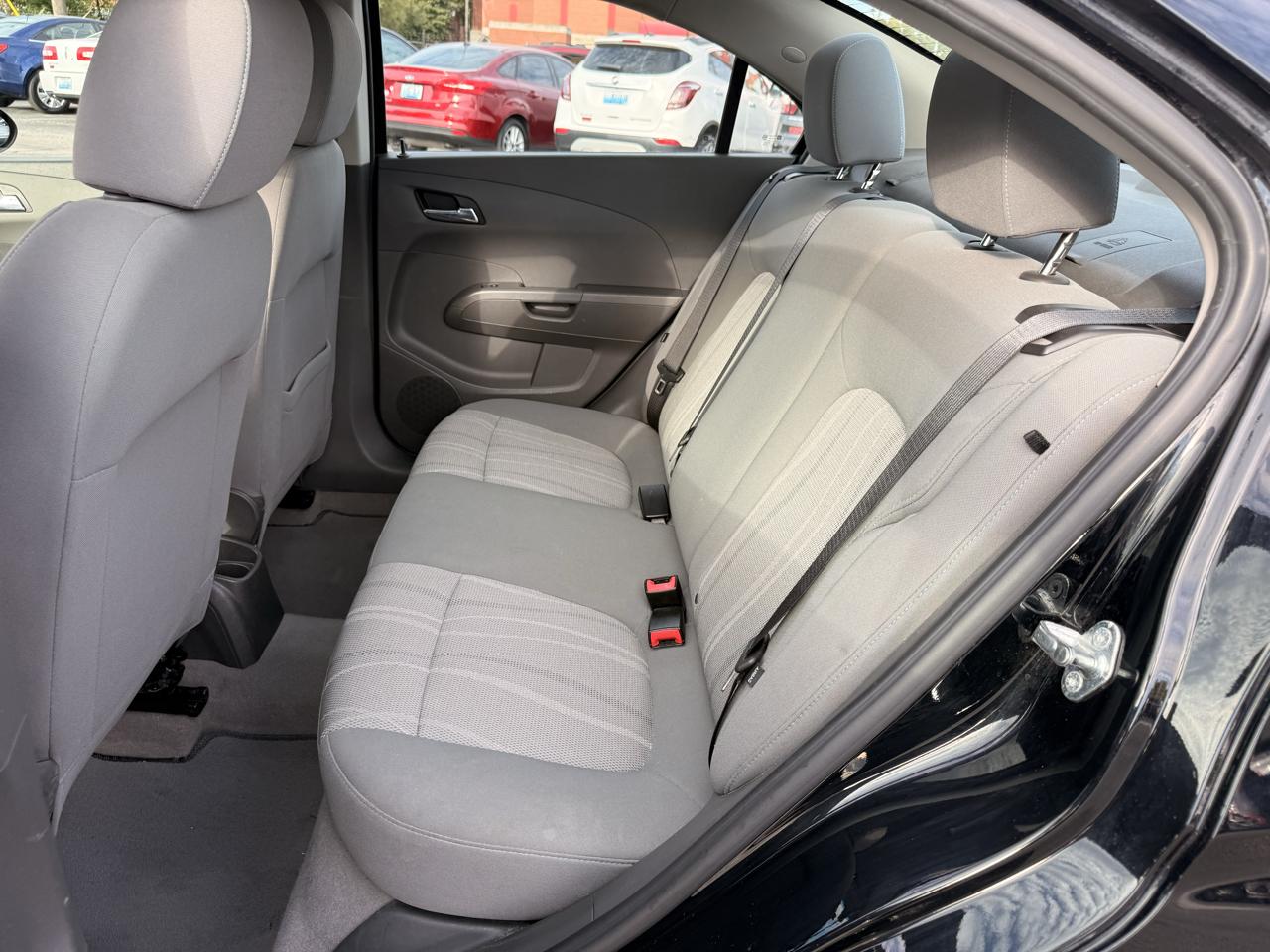 Chevrolet Sonic 4dr Sdn LT 2LT 2012