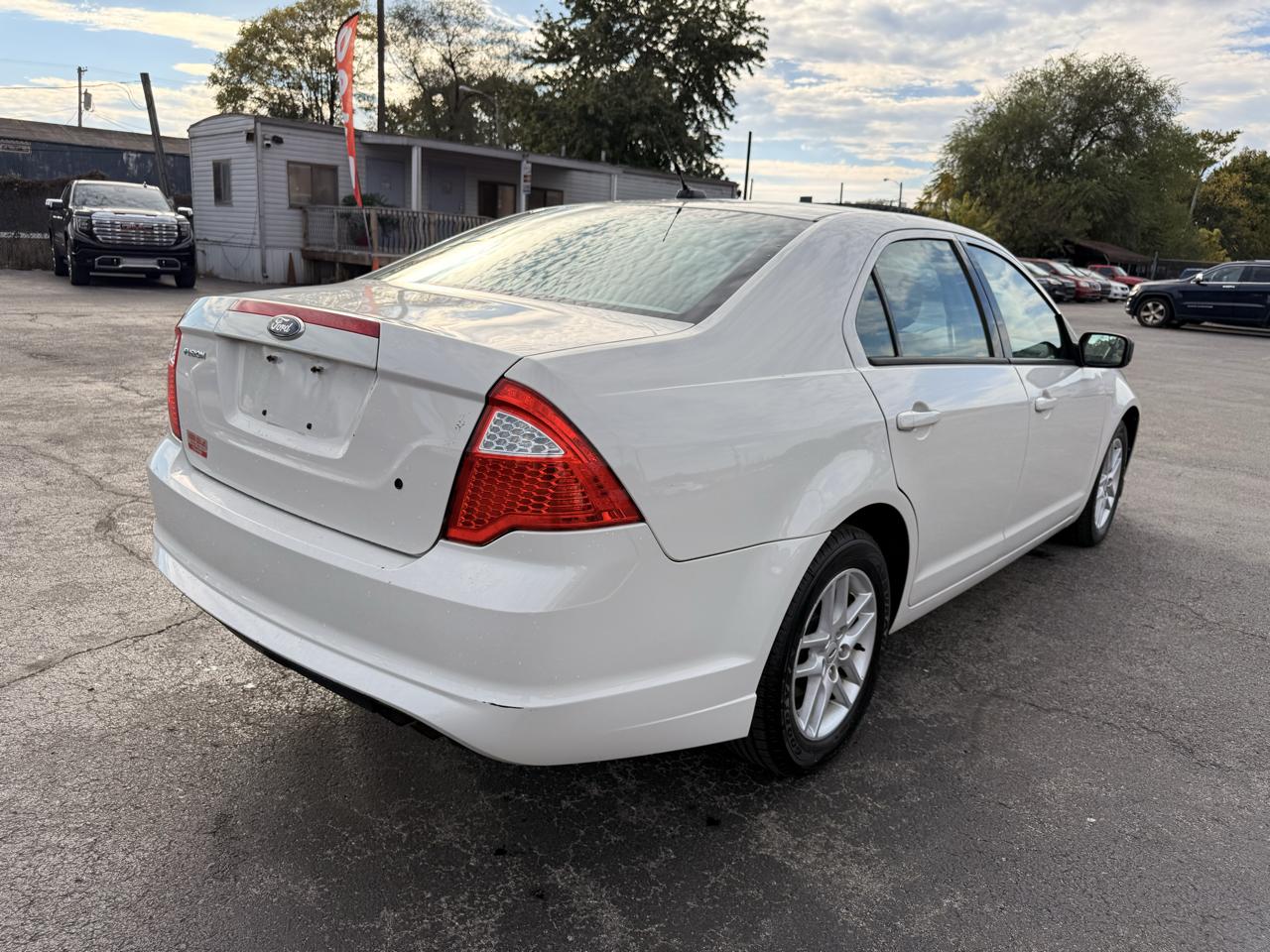 Ford Fusion 4dr Sdn S FWD 2012