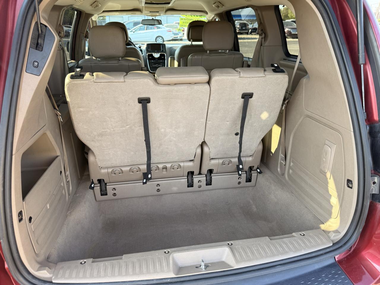 Chrysler Town & Country 4dr Wgn Touring 2013