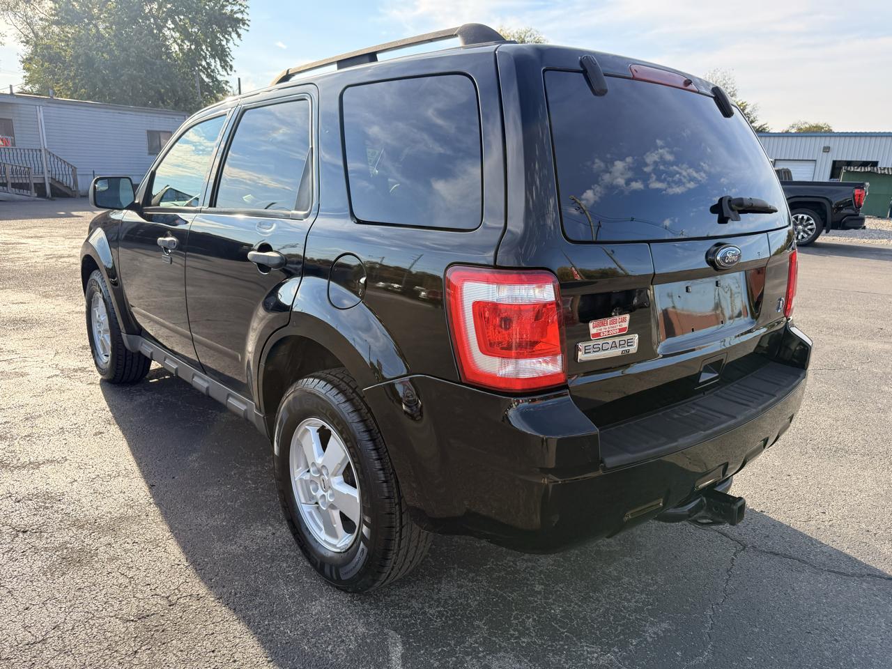 Ford Escape 4WD 4dr XLT 2010