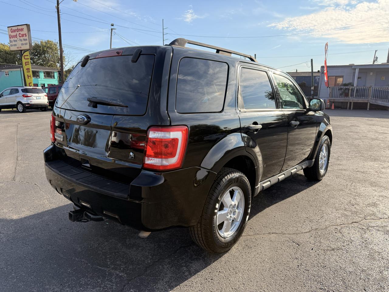 Ford Escape 4WD 4dr XLT 2010