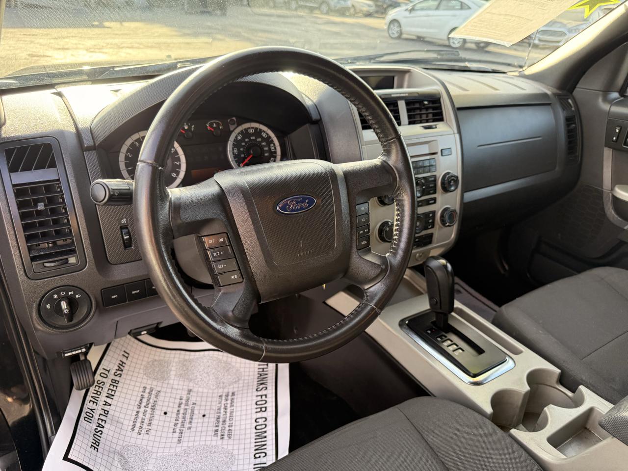 Ford Escape 4WD 4dr XLT 2010