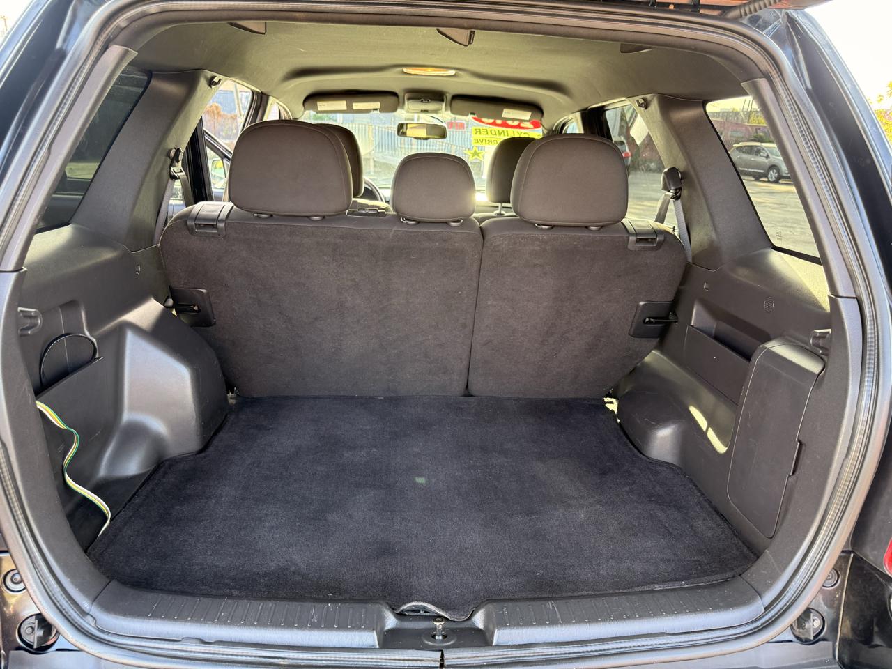 Ford Escape 4WD 4dr XLT 2010
