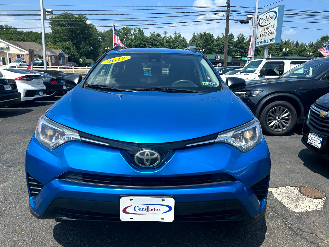 2017 Toyota RAV4 LE photo 4