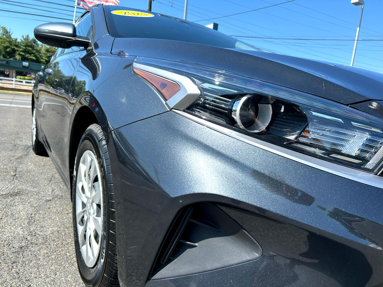 2024 Kia Forte LX photo 3