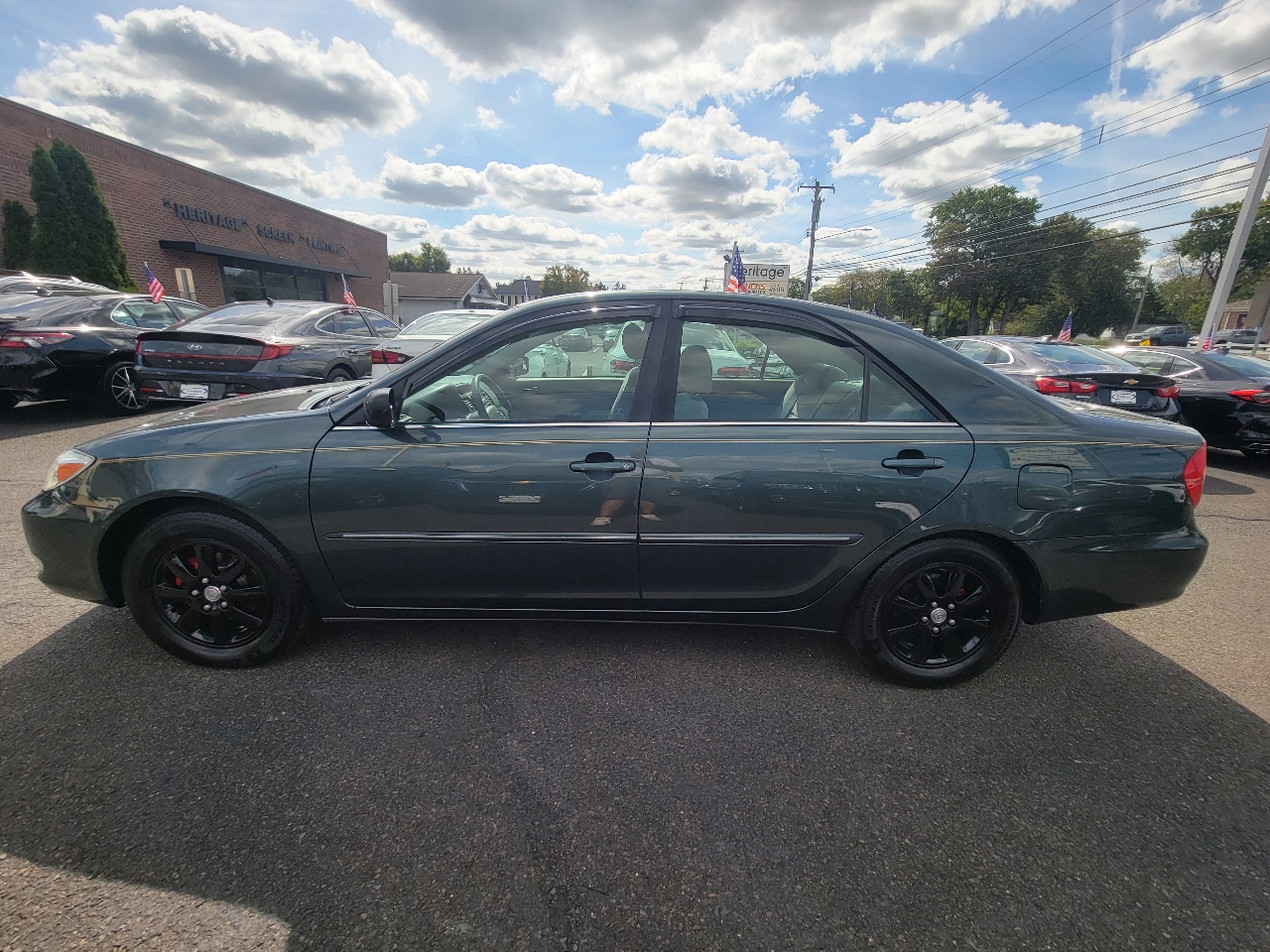 2003 Toyota Camry XLE photo 2
