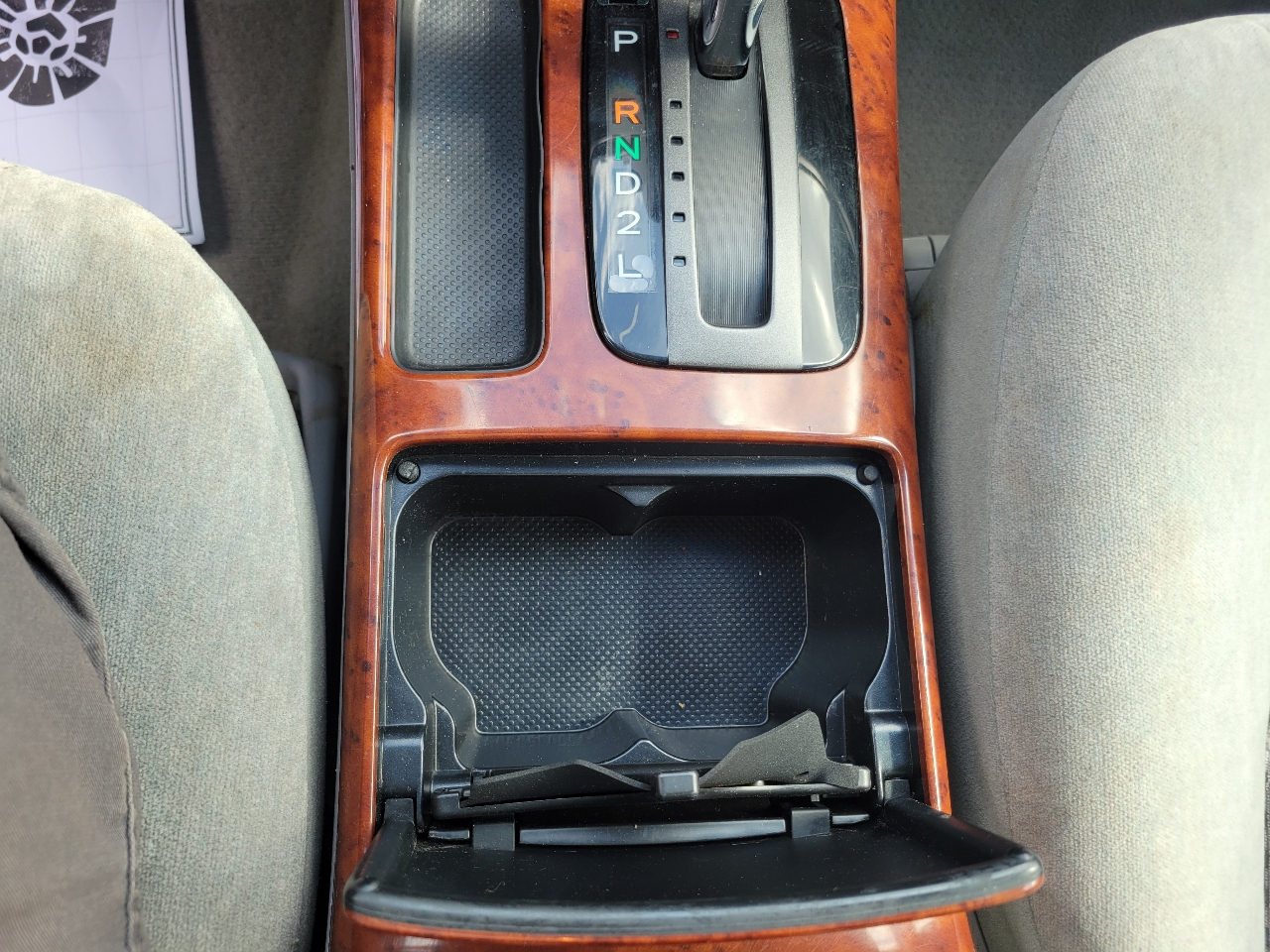 2003 Toyota Camry XLE photo 24