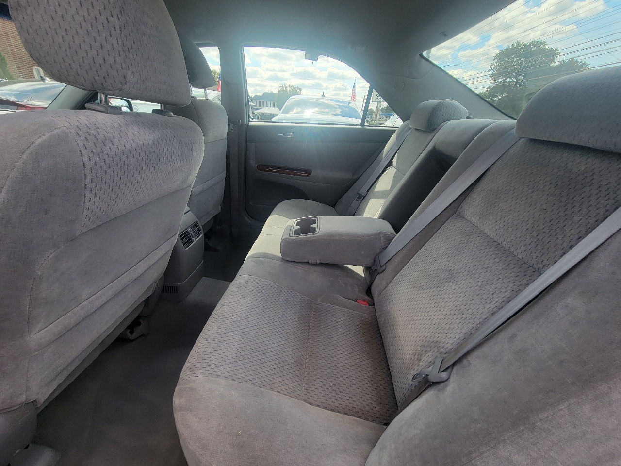 2003 Toyota Camry XLE photo 37
