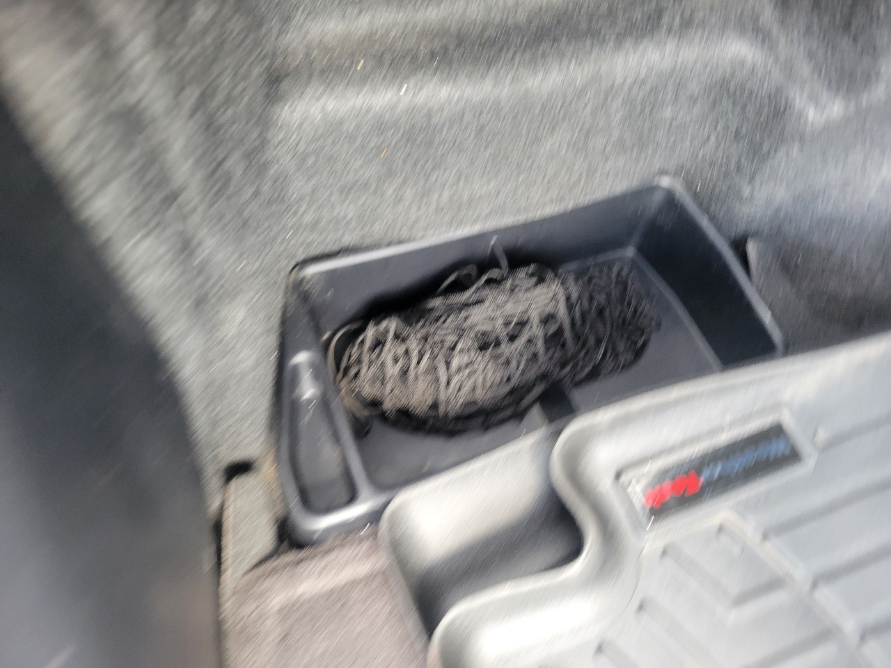2003 Toyota Camry XLE photo 40