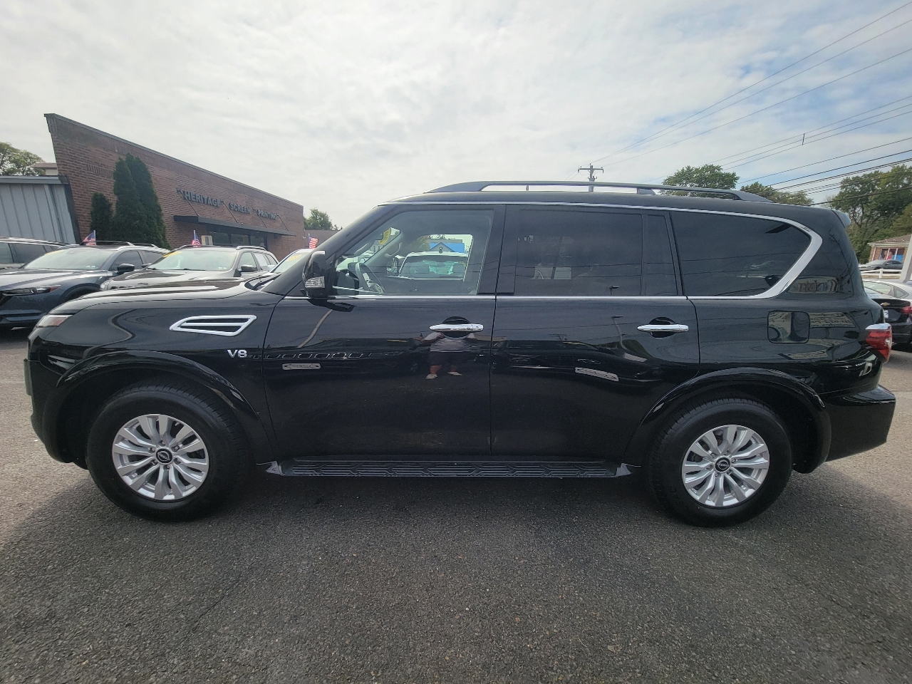2021 Nissan Armada SV photo 4