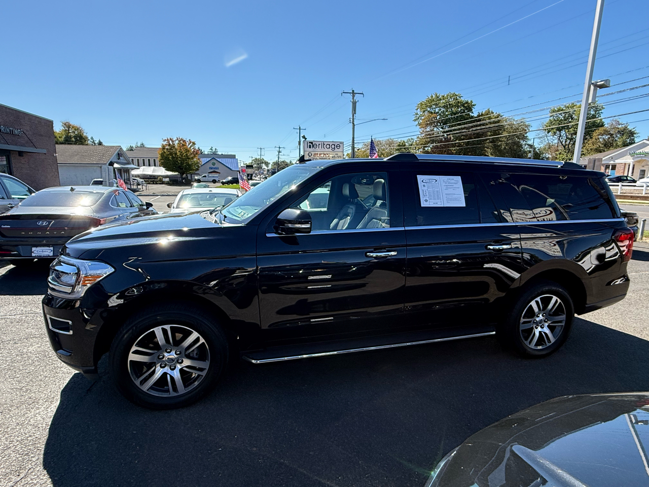 2023 Ford Expedition MAX Limited photo 4