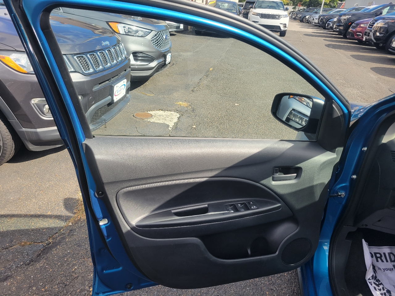 Mitsubishi Mirage ES CVT 2021 Mitsubishi Mirage ES CVT 2021