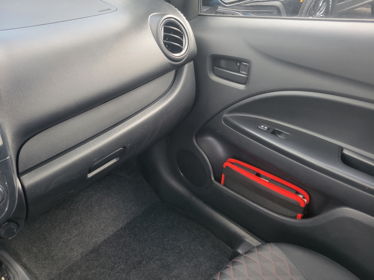 Mitsubishi Mirage ES CVT 2021 Mitsubishi Mirage ES CVT 2021