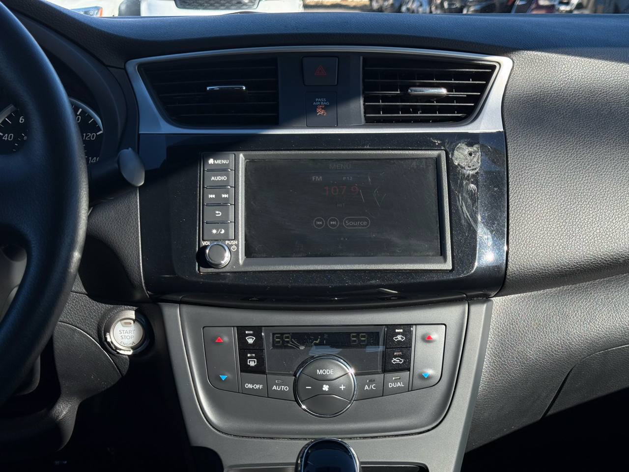 Nissan Sentra SV CVT *Ltd Avail* 2019 Nissan Sentra SV CVT *Ltd Avail* 2019