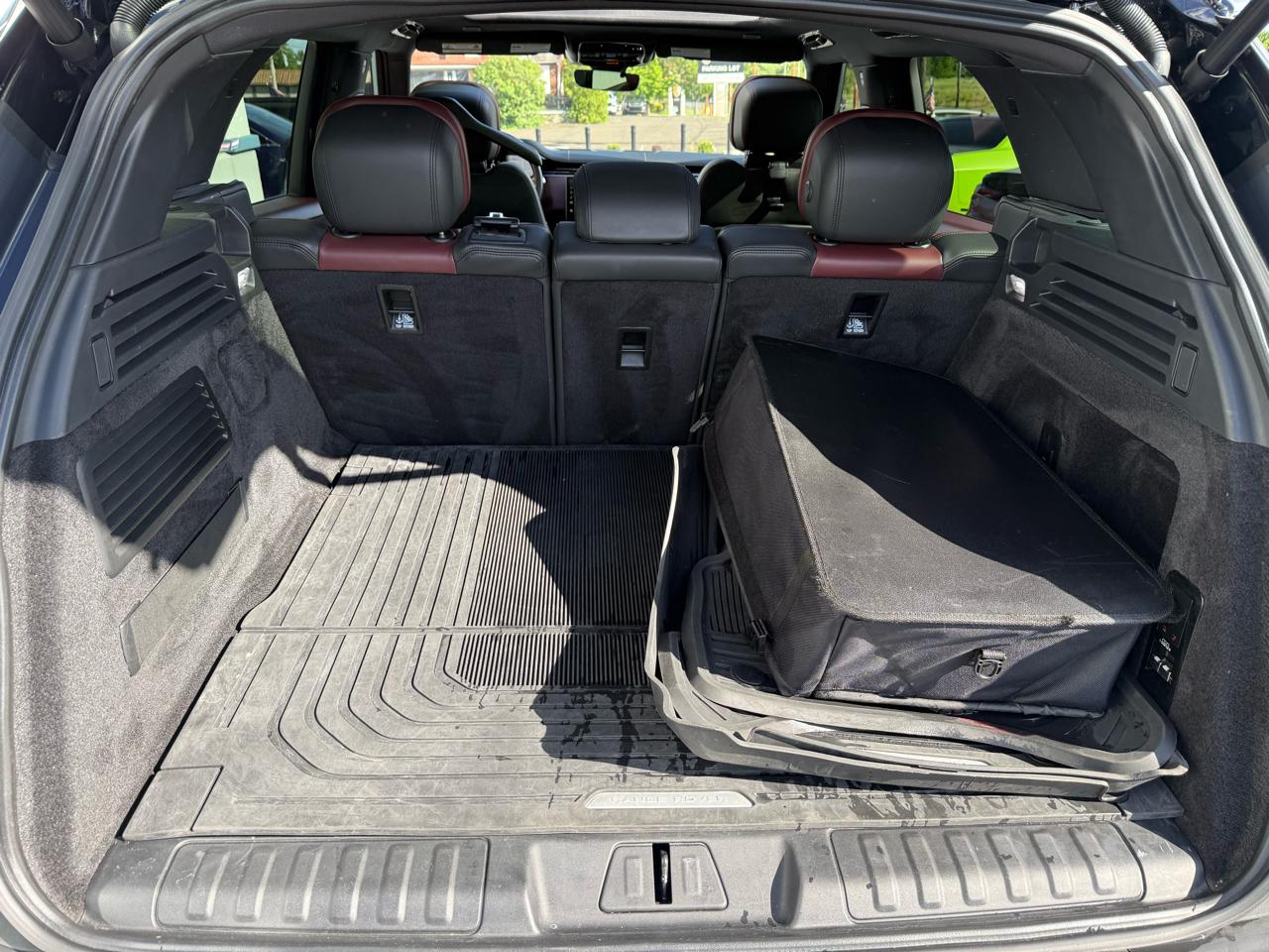 Land Rover Range Rover Sport P400 SE Dynamic 2023