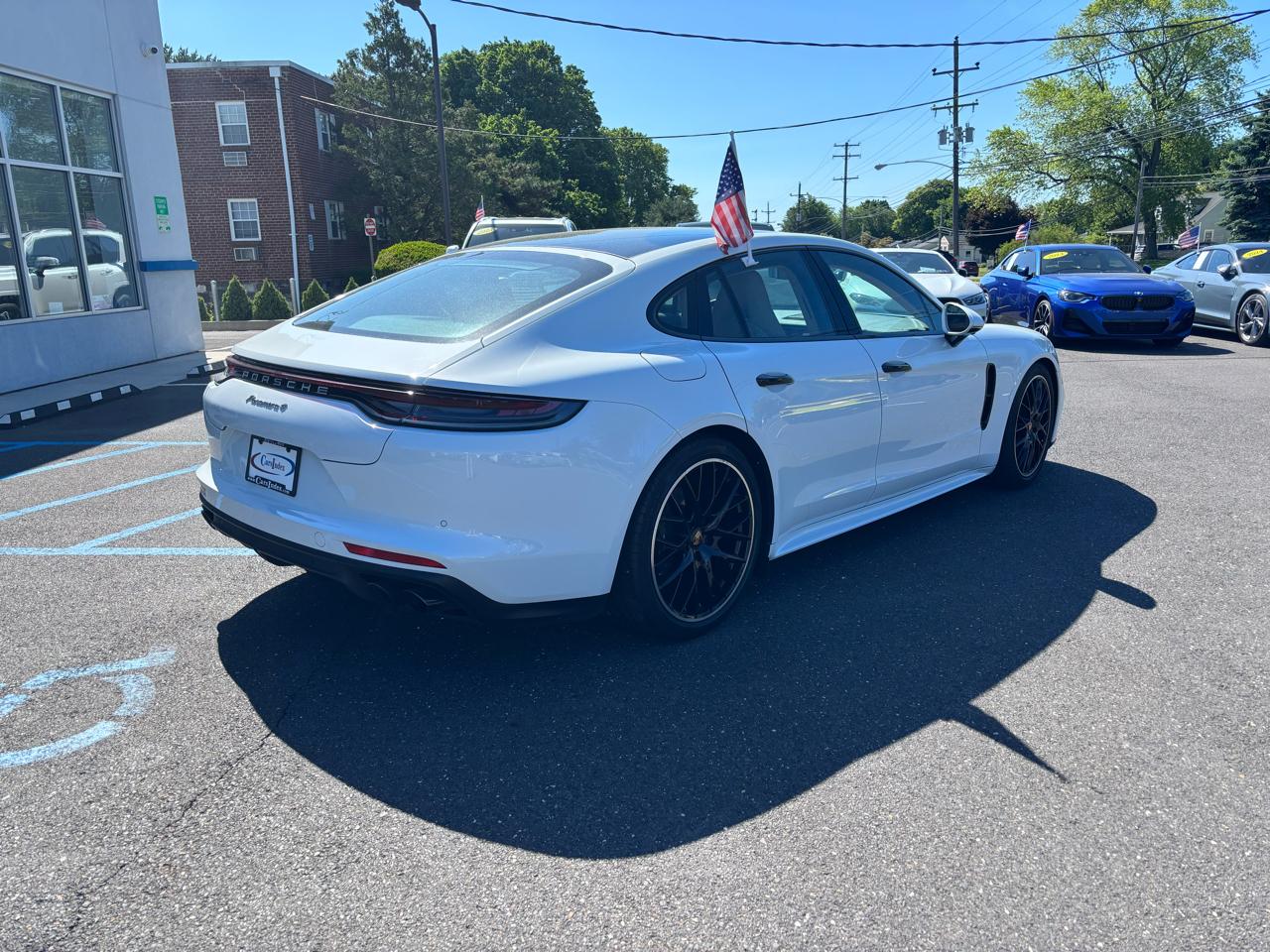 Porsche Panamera RWD 2022