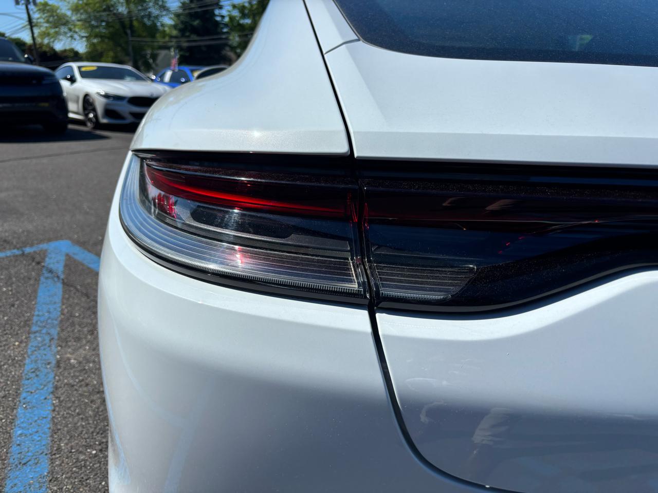 Porsche Panamera RWD 2022