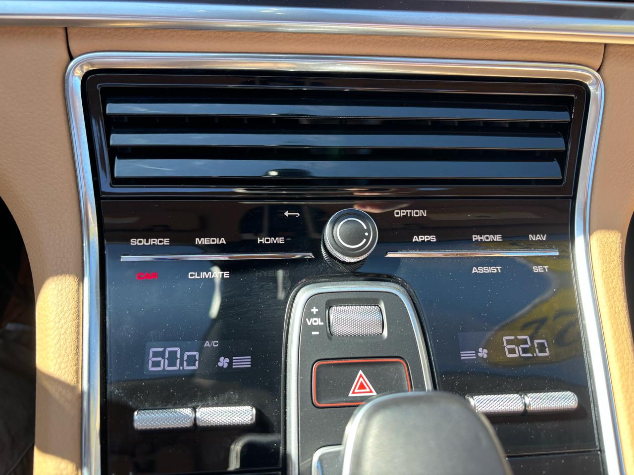 Porsche Panamera RWD 2022