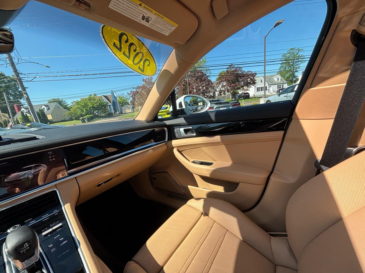 Porsche Panamera RWD 2022