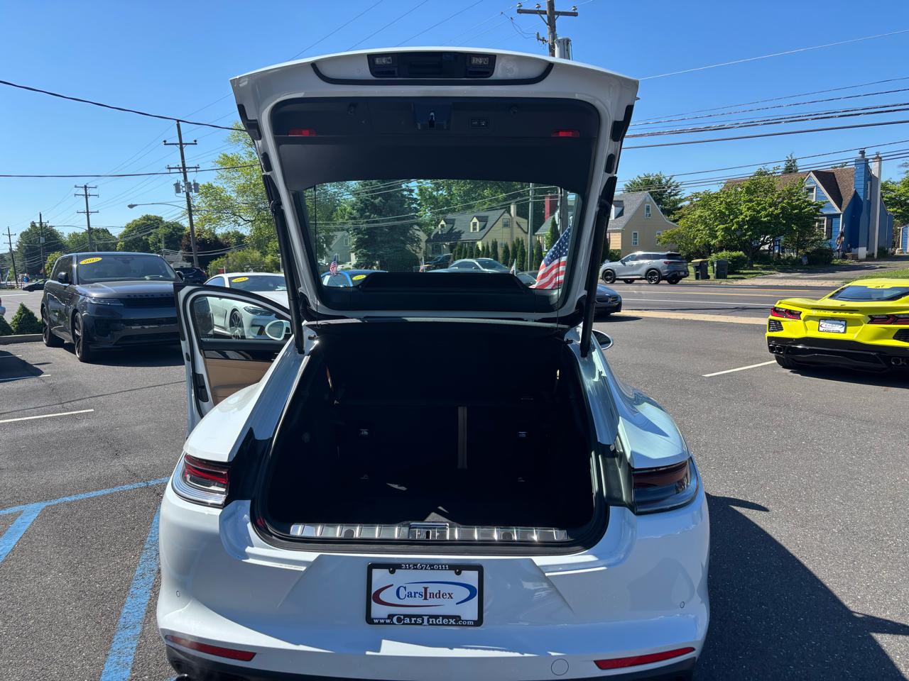 Porsche Panamera RWD 2022
