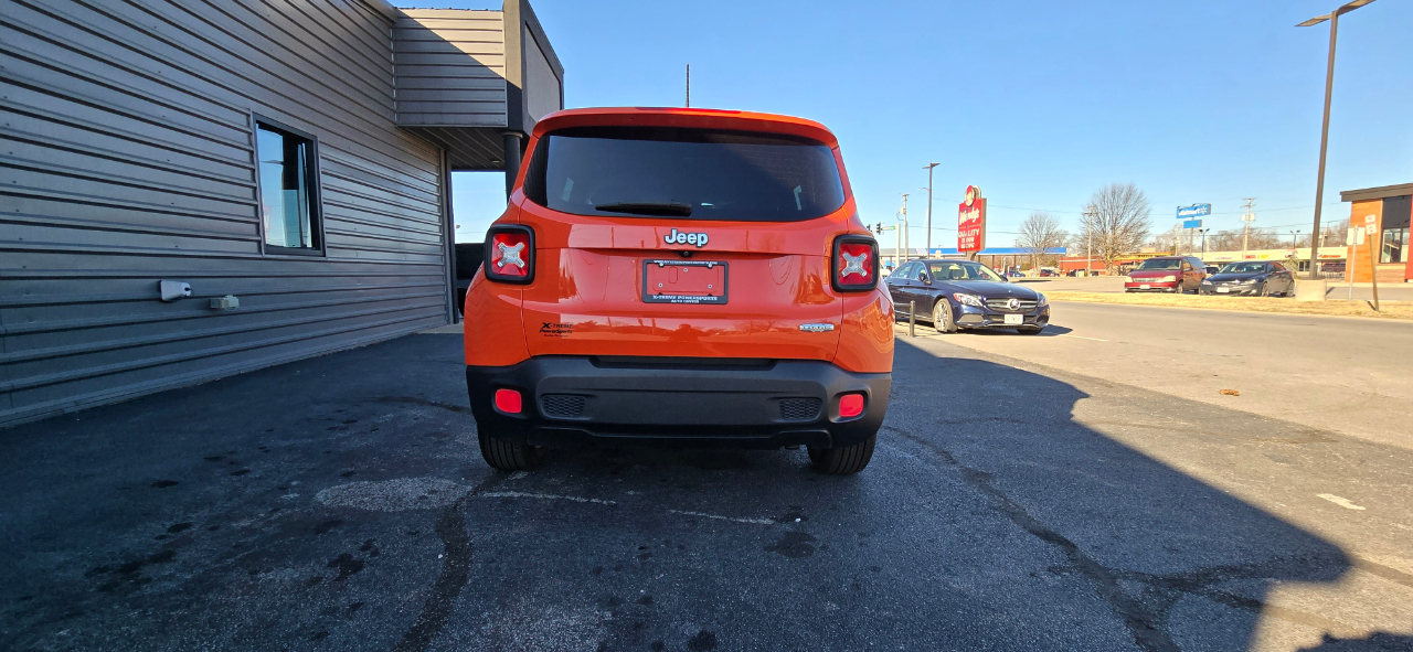 Jeep Renegade FWD 4dr Latitude 2016