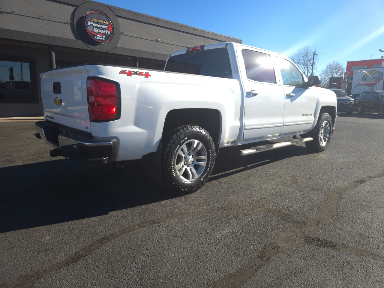 Chevrolet Silverado 1500 4WD Crew Cab 143.5" LT w/1LT 2018