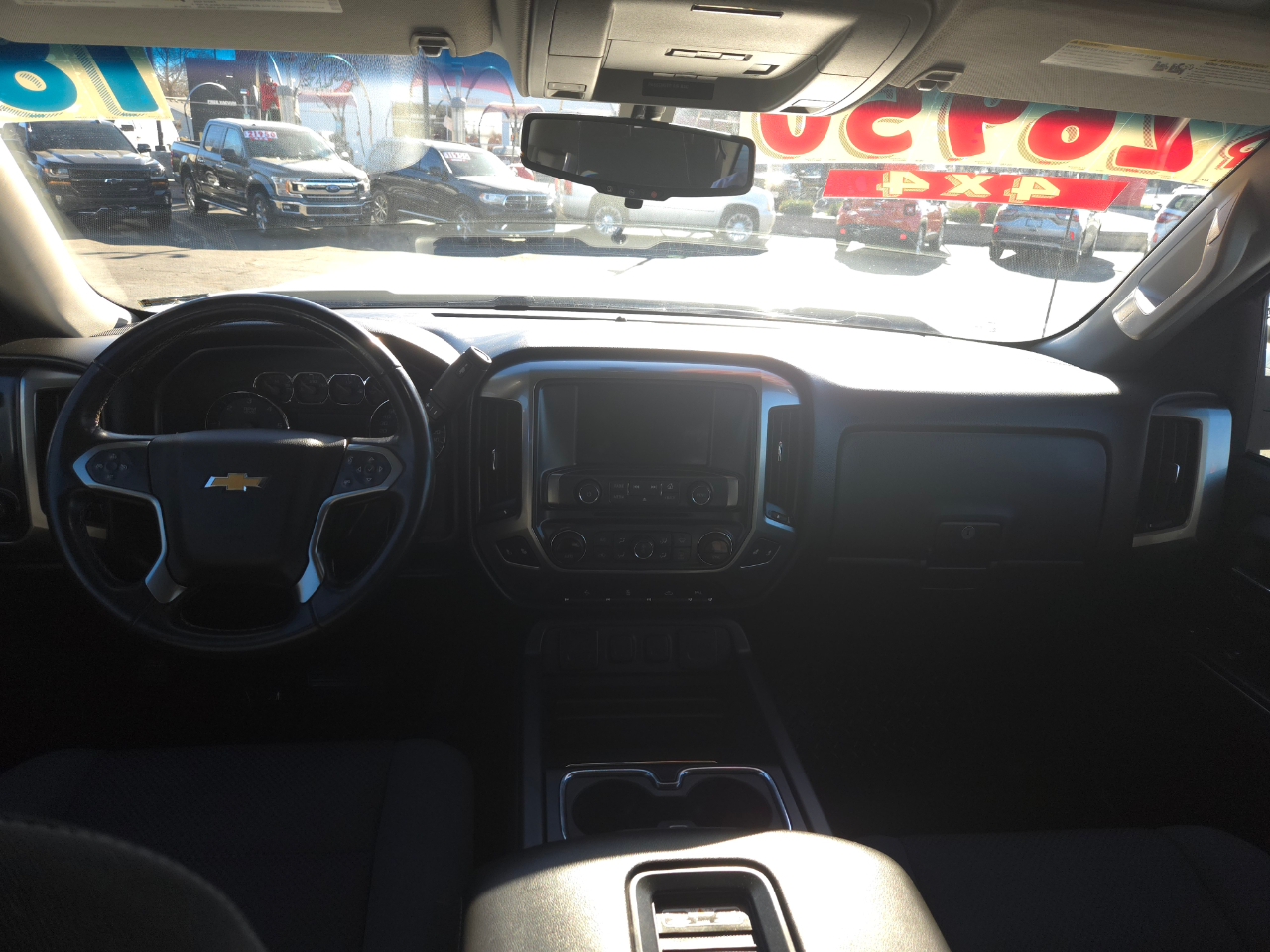 Chevrolet Silverado 1500 4WD Crew Cab 143.5" LT w/1LT 2018