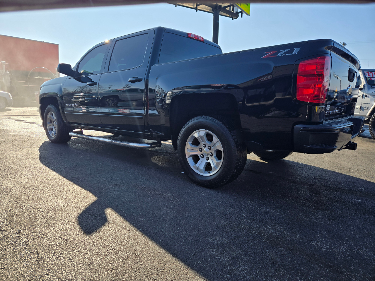 Chevrolet Silverado 1500 4WD Crew Cab 143.5" LT w/2LT 2018