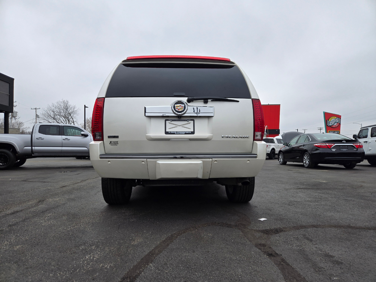 Cadillac Escalade AWD 4dr Luxury 2012