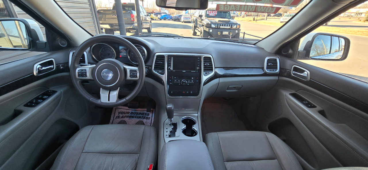 Jeep Grand Cherokee 4WD 4dr Laredo 2012