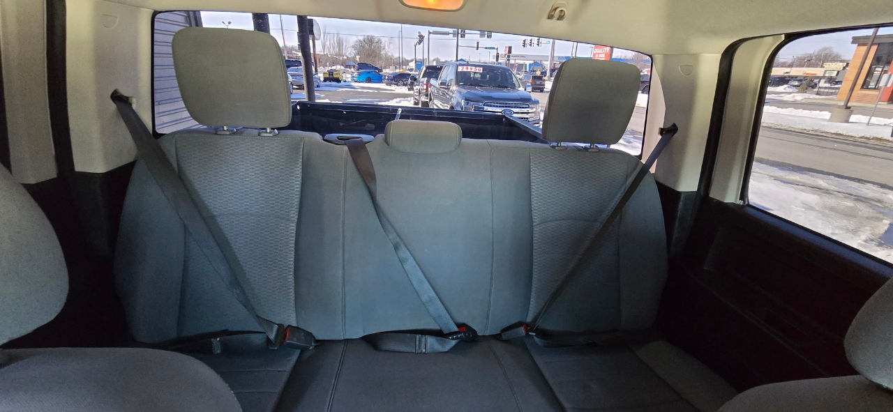 RAM 1500 4WD Crew Cab 140.5" Express 2014