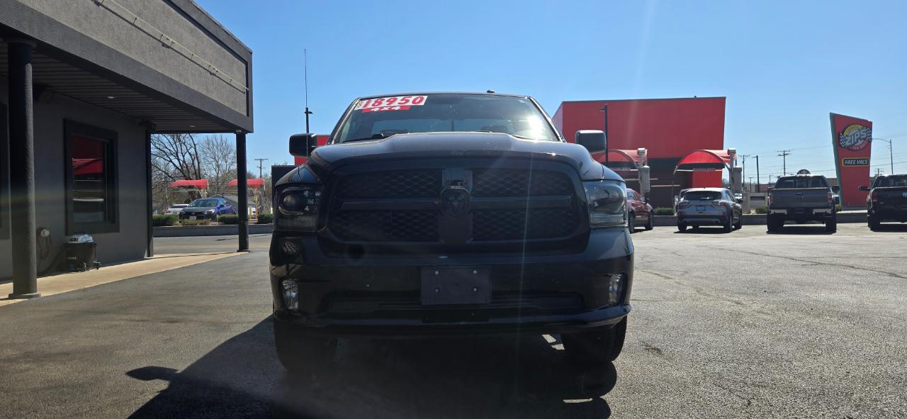 RAM 1500 4WD Reg Cab 120.5" Express 2014