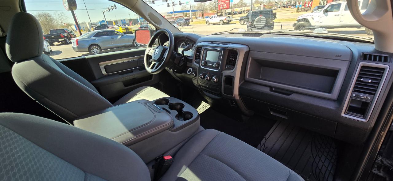 RAM 1500 4WD Reg Cab 120.5" Express 2014