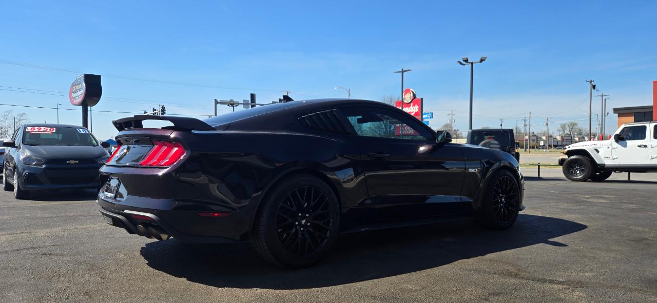 Ford Mustang GT Fastback 2023