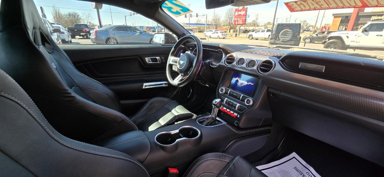 Ford Mustang GT Fastback 2023