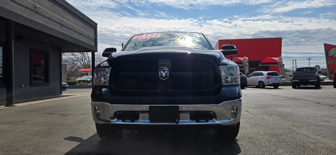 RAM 1500 4WD Crew Cab 140.5" Outdoorsman 2014