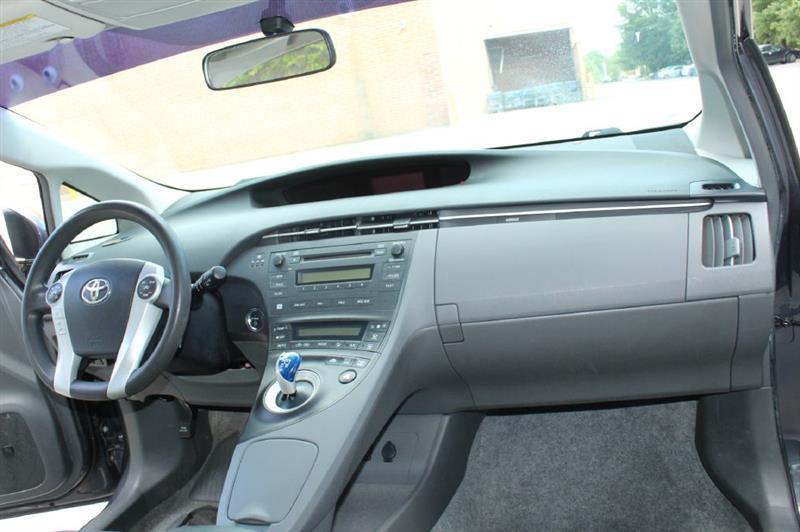 Toyota Prius  2010