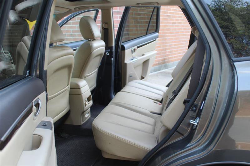 Hyundai Santa Fe  2012