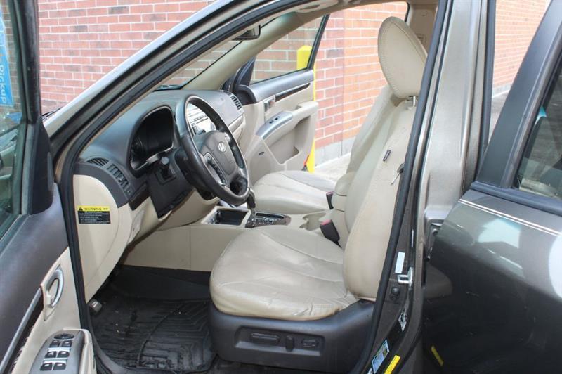 Hyundai Santa Fe  2012